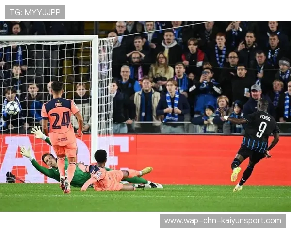 巴萨防线再次出现漏洞，球队面临欧冠出线考验，巴萨在欧冠